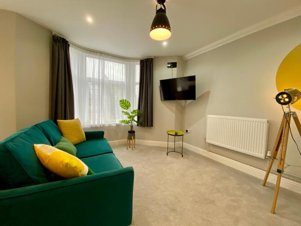 Stylish Modern Apartments Near Parks & Centre Cardiff Buitenkant foto