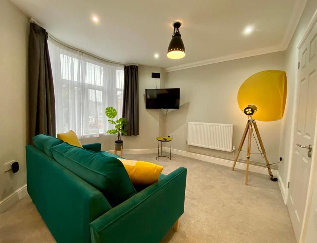 Stylish Modern Apartments Near Parks & Centre Cardiff Buitenkant foto