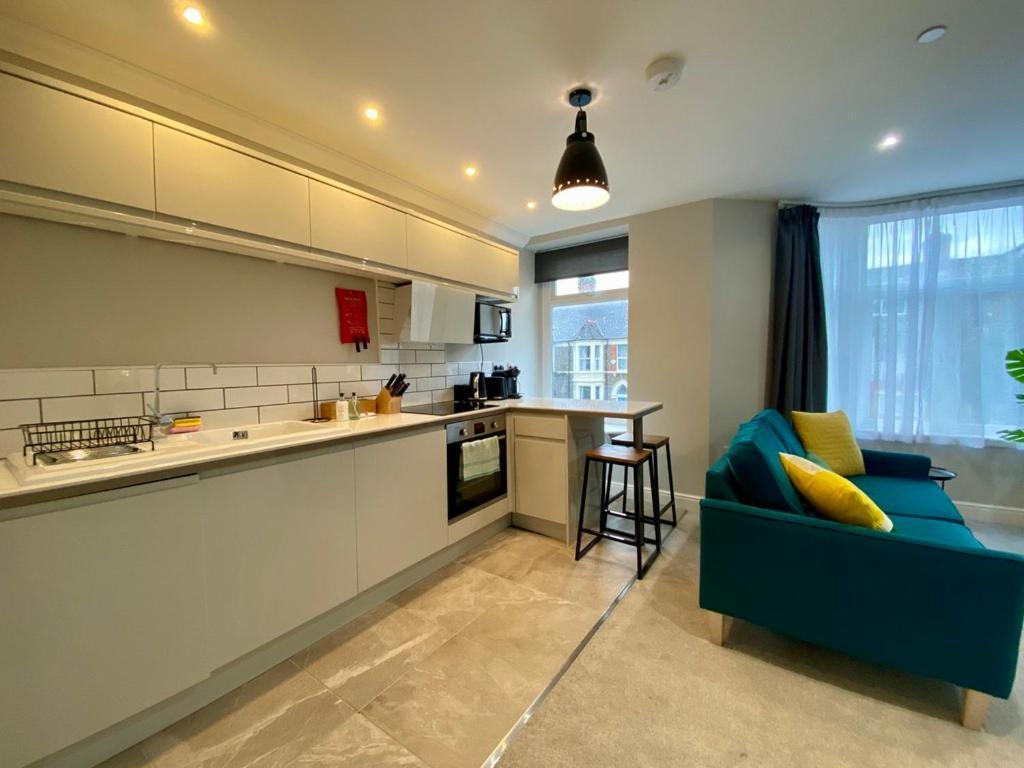 Stylish Modern Apartments Near Parks & Centre Cardiff Buitenkant foto